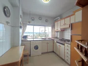 Amplio piso semireformado en fene