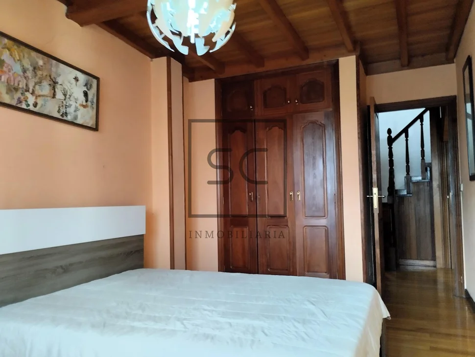 Dúplex con terraza y vistas espectaculares en rúa de san pedro