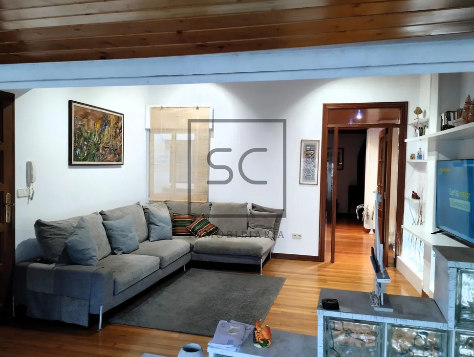 Dúplex con terraza y vistas espectaculares en rúa de san pedro