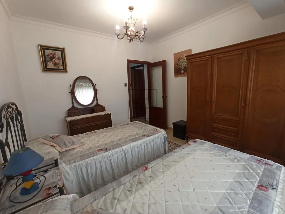 Piso amueblado con ascensor en narón