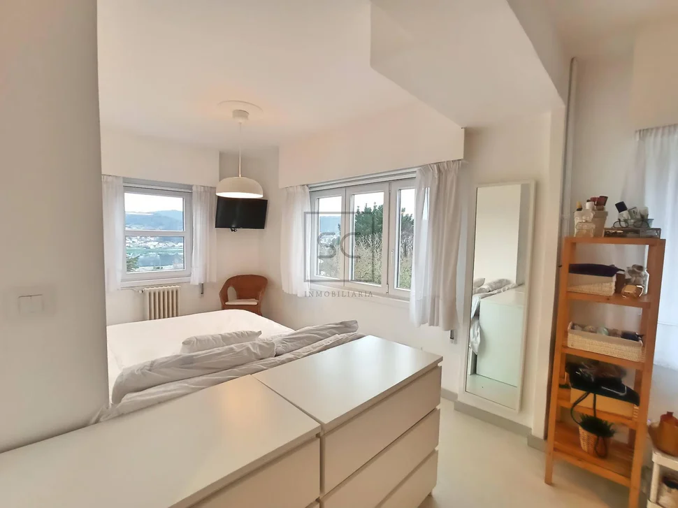 Piso con ascensor y vistas en canido-ferrol