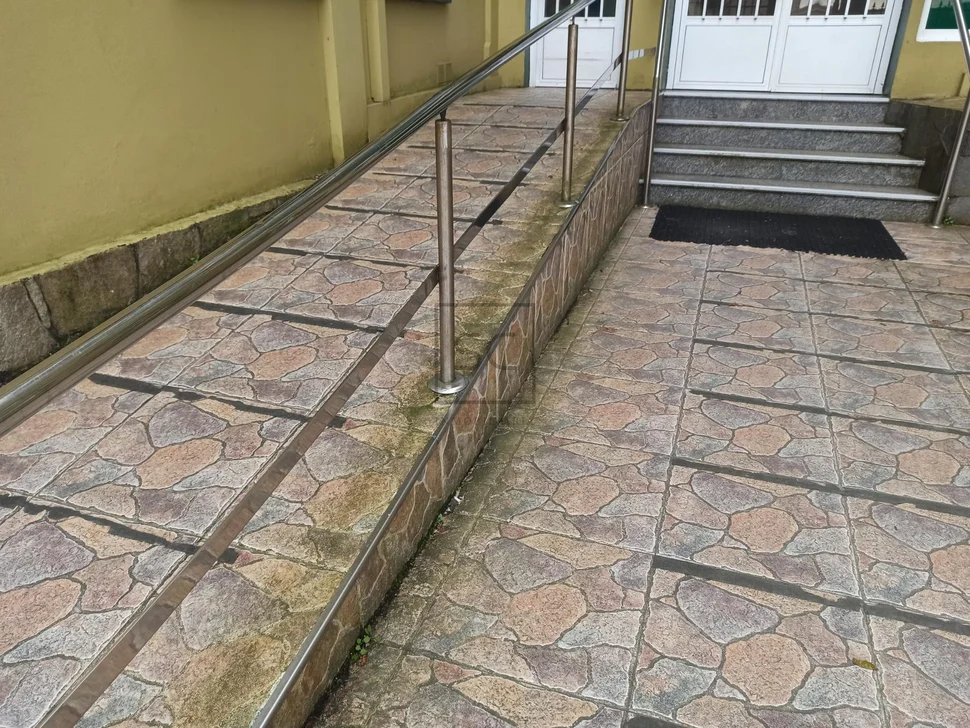 Piso con ascensor y vistas en canido-ferrol