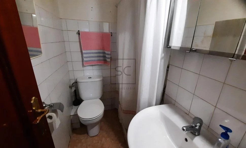 Piso con ascensor y garaje (rotatorio) en caranza