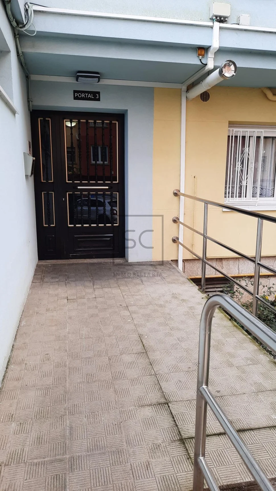 Piso con ascensor y garaje (rotatorio) en caranza