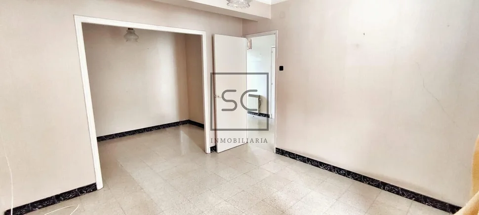 Adosado con parcela en alto do castiñeiro, narón