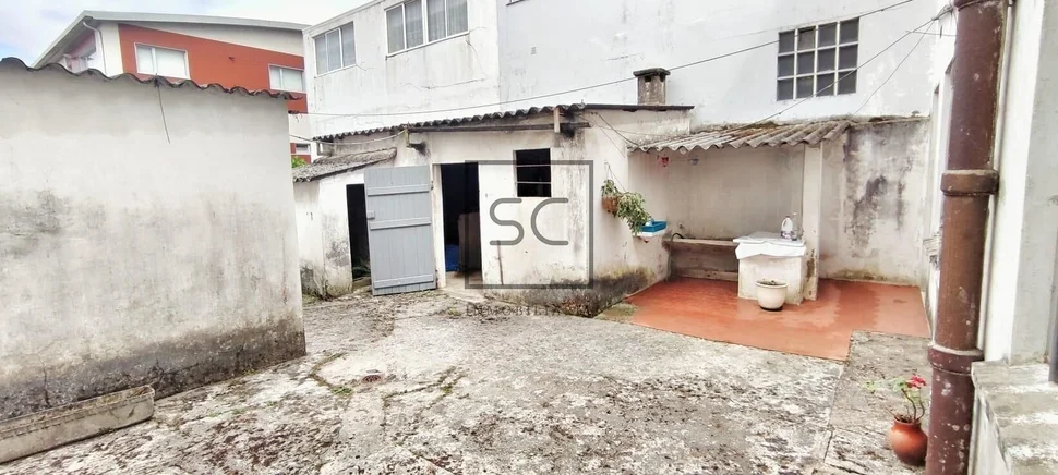 Adosado con parcela en alto do castiñeiro, narón