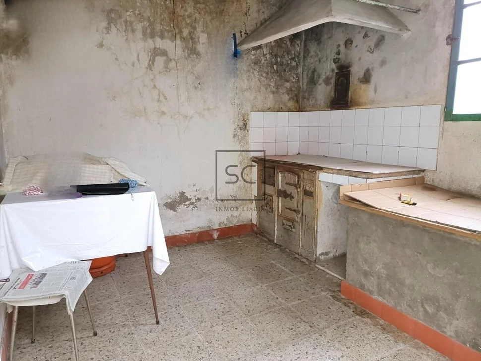 Adosado con parcela en alto do castiñeiro, narón