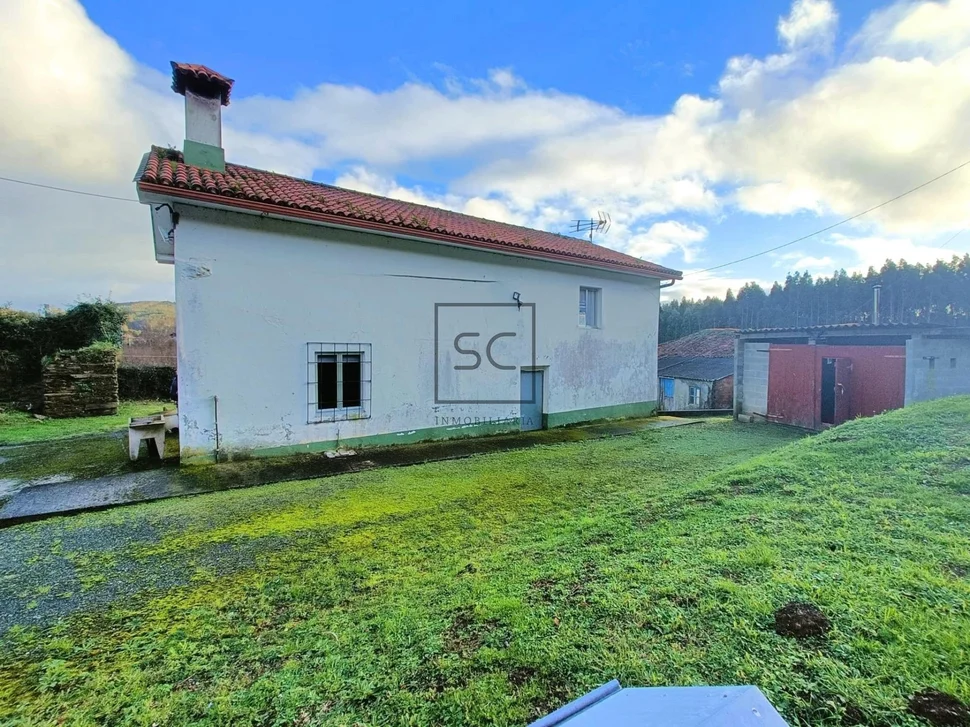 Casa para reforma parcial en vilaboa, valdoviño
