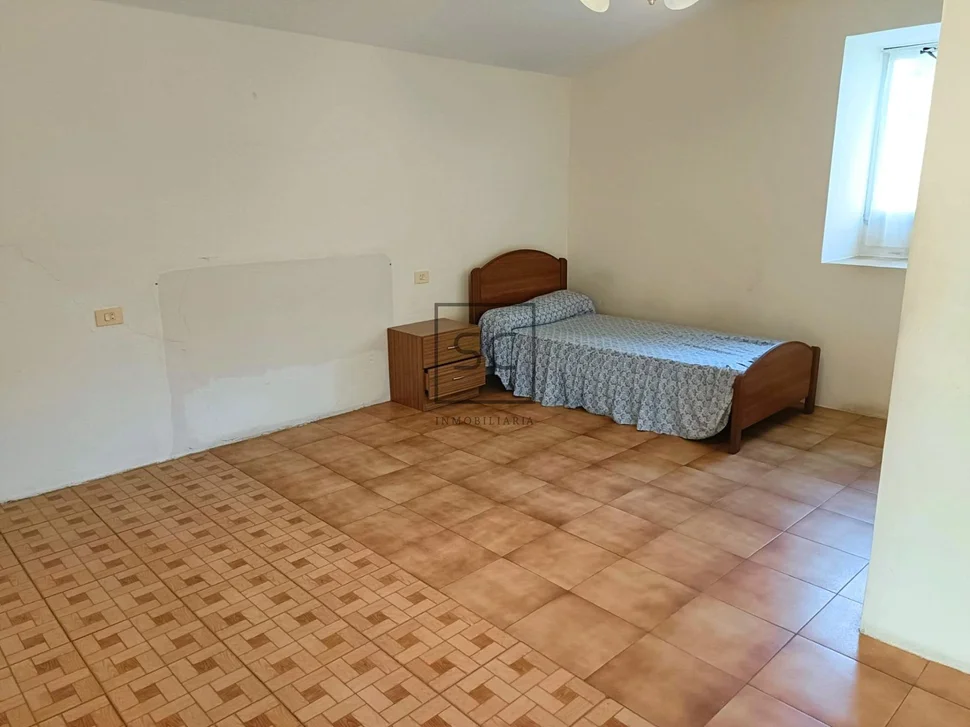 Casa para reforma parcial en vilaboa, valdoviño