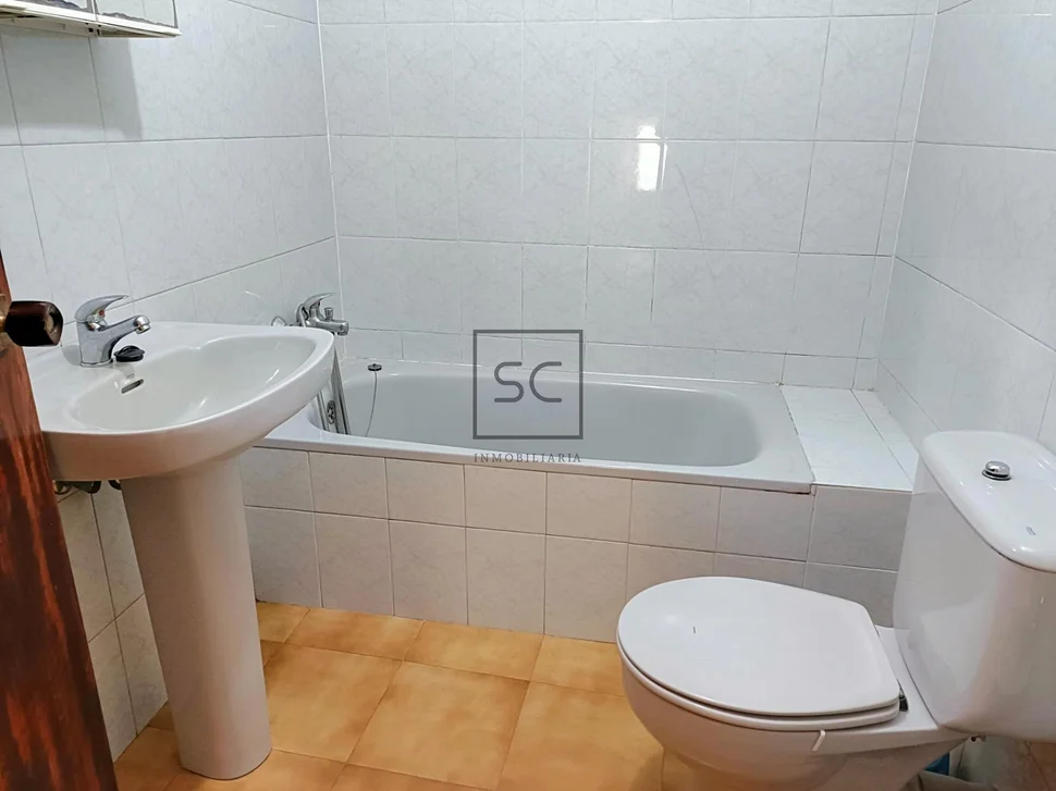 Casa para reforma parcial en vilaboa, valdoviño