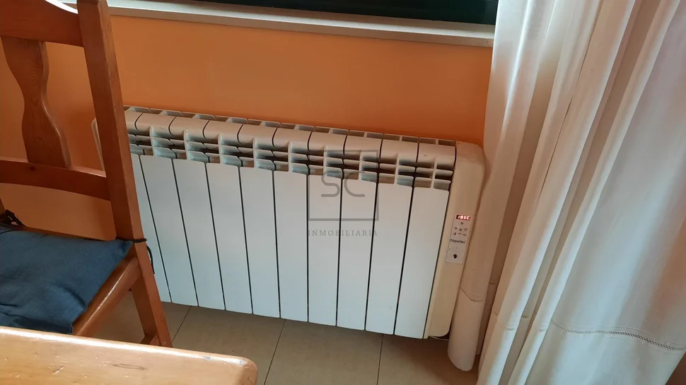 Chalet unifamiliar con piscina y finca en cobas – ferrol