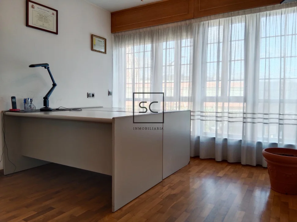 Piso con trastero y ascensor en pontedeume