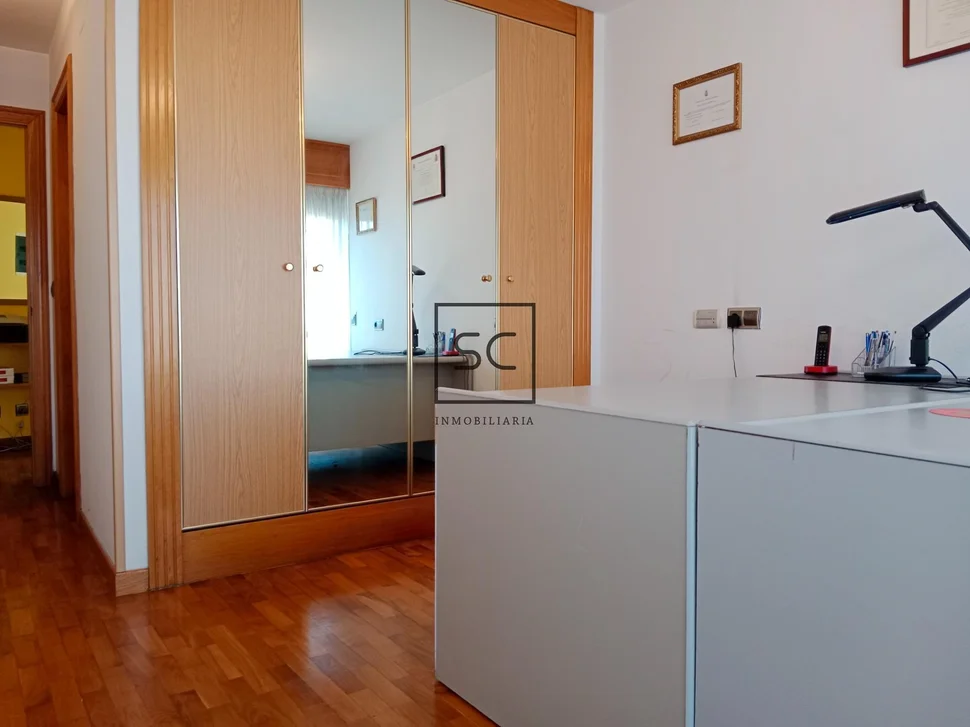 Piso con trastero y ascensor en pontedeume