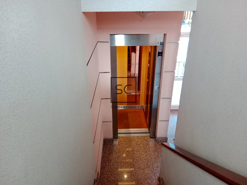 Piso con trastero y ascensor en pontedeume