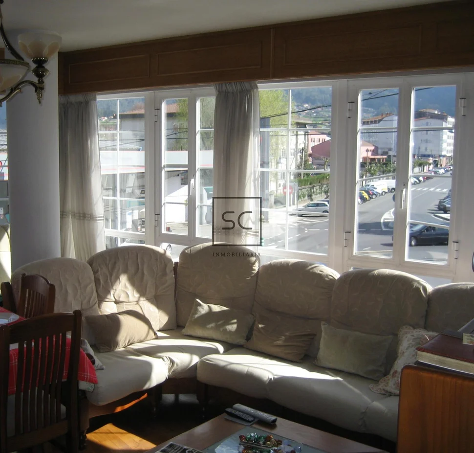 Piso con trastero y ascensor en pontedeume