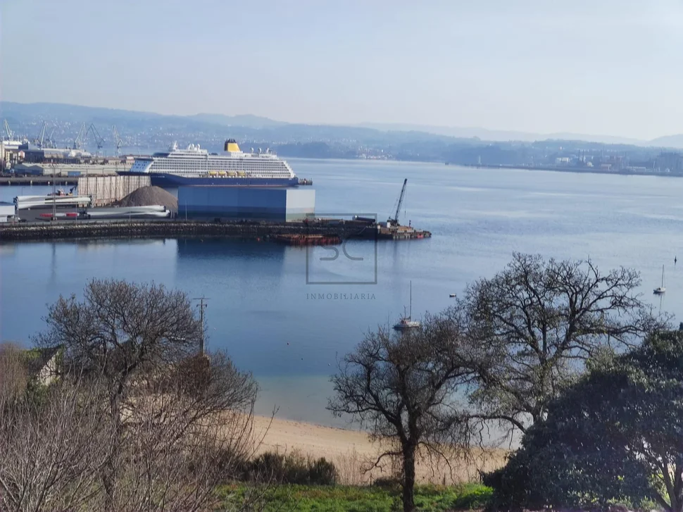 Local comercial con sotano y finca en a graña