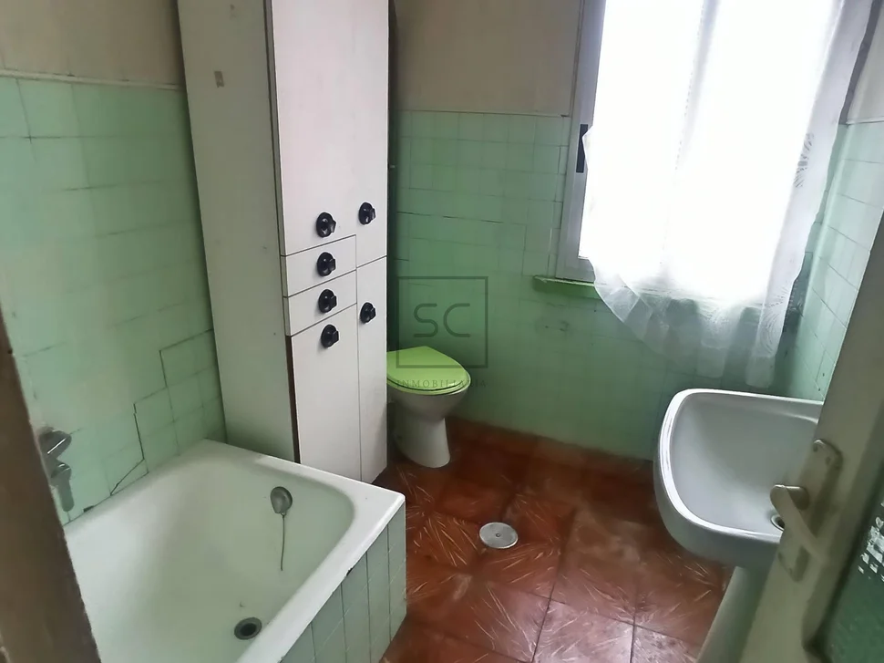 Adosado con párking y patio en Xoane Ferrol