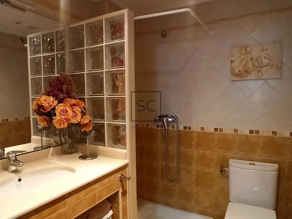 Apartamento seminuevo y amueblado en narón