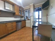 Apartamento seminuevo y amueblado en narón