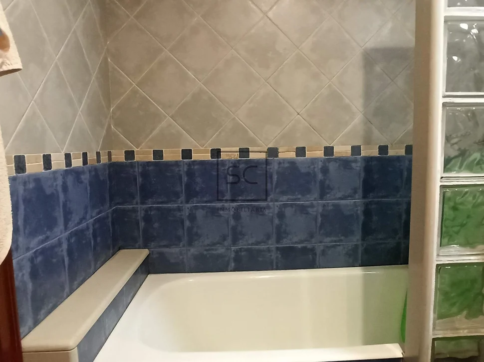 Apartamento seminuevo y amueblado en narón
