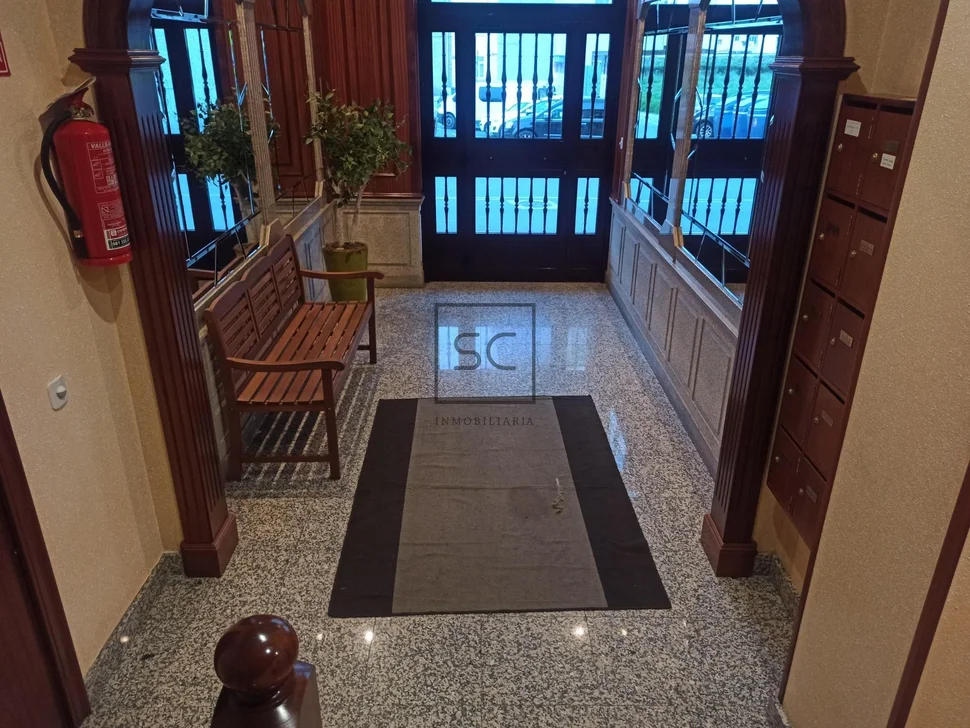 Apartamento seminuevo y amueblado en narón