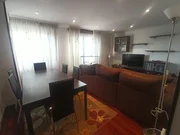 Apartamento seminuevo y amueblado en narón