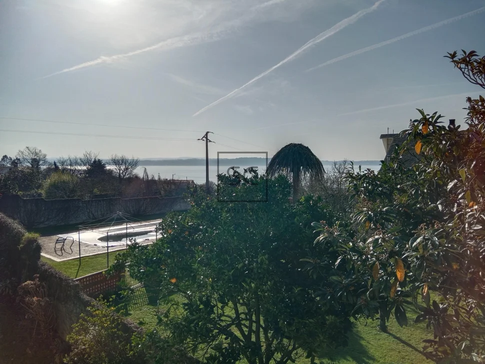 Chalet con finca y bodega en el raso-ares