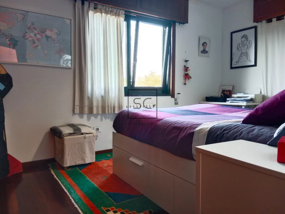 Chalet con finca y bodega en el raso-ares