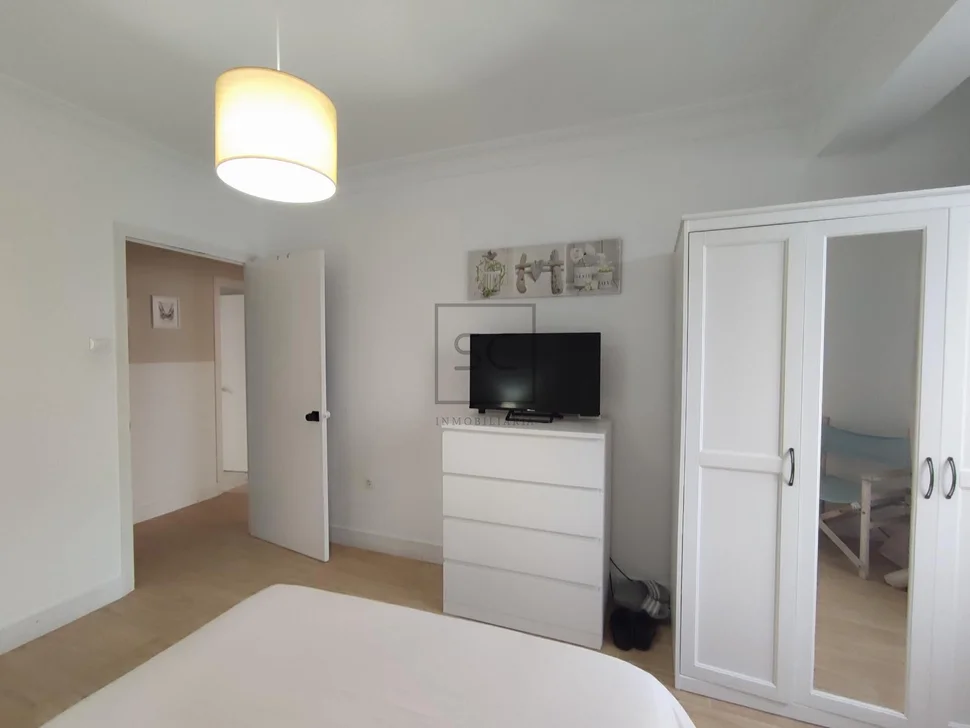 Luminoso piso reformado plaza de españa en ferrol