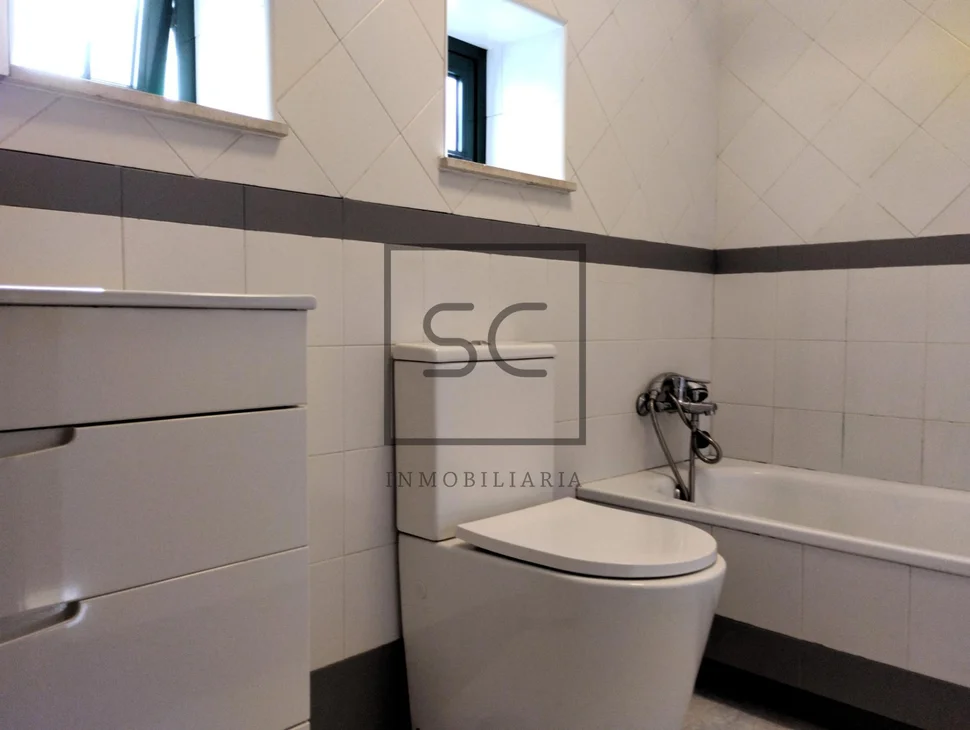 Dúplex con garaje y ascensor en milladoiro