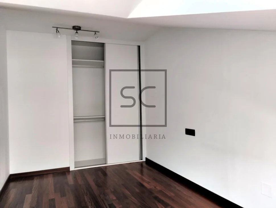 Dúplex con garaje y ascensor en milladoiro