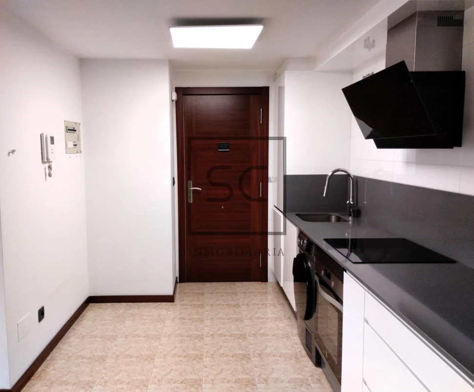 Dúplex con garaje y ascensor en milladoiro