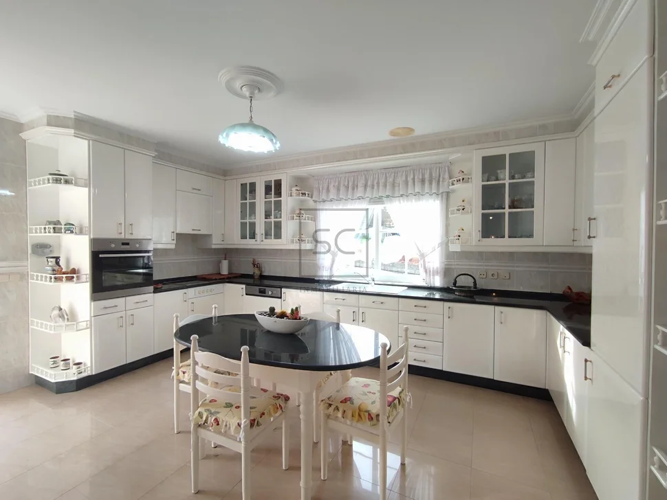 Elegante chalet en neda