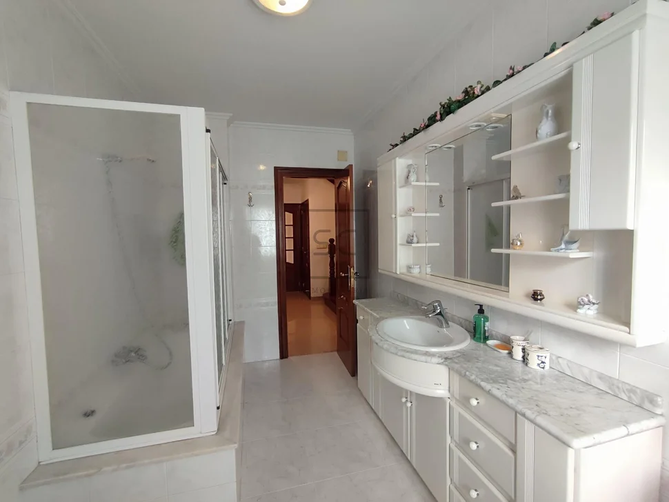 Elegante chalet en neda