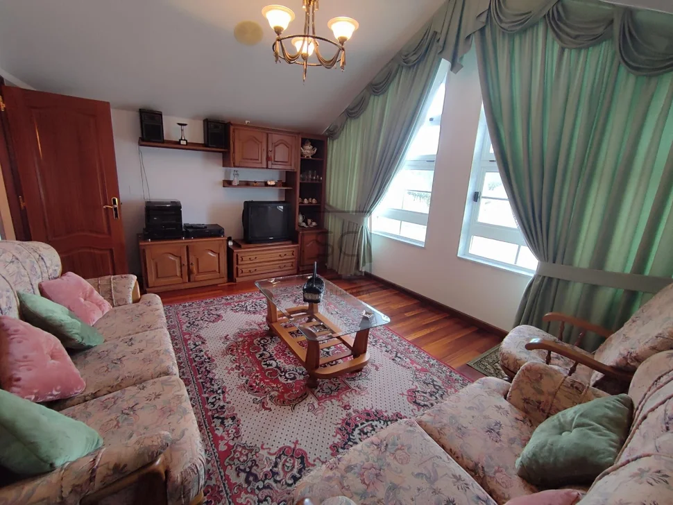 Elegante chalet en neda