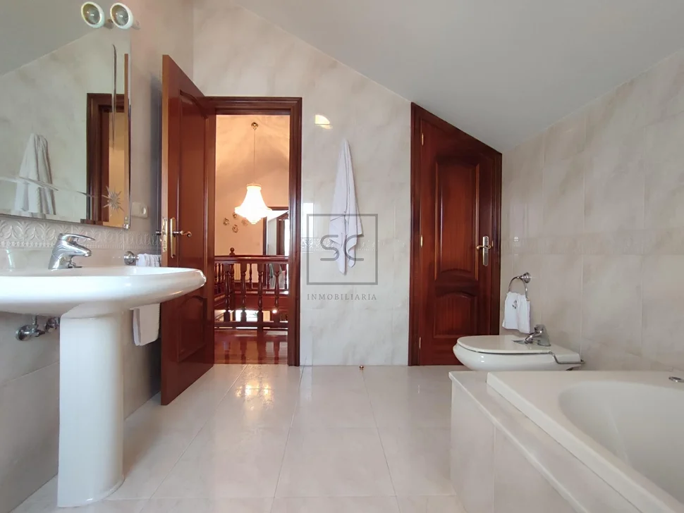 Elegante chalet en neda