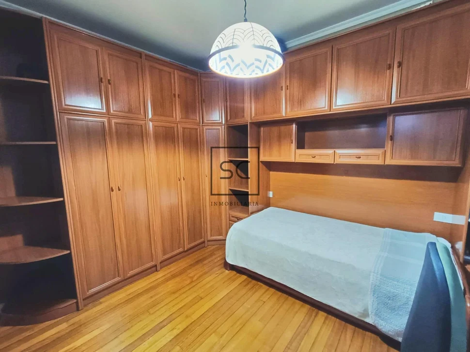 Piso con 3 habitaciones en santa cecilia, narón