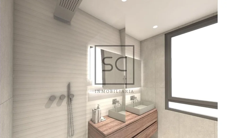 Piso con plaza de garaje, terraza y trastero en ferrol