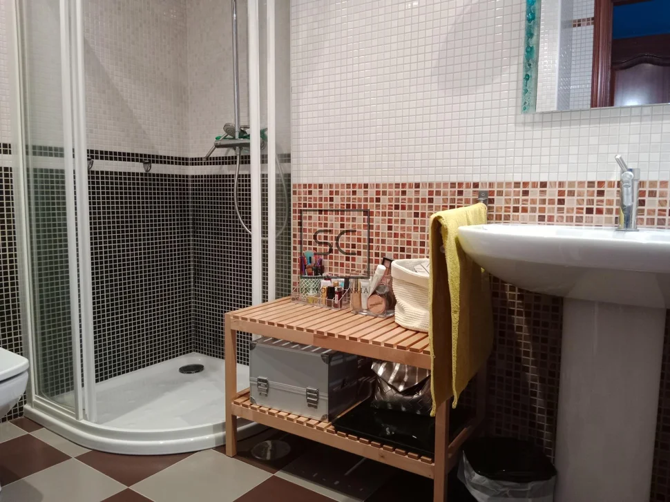 Piso con garaje y trastero en sta cecilia-narón