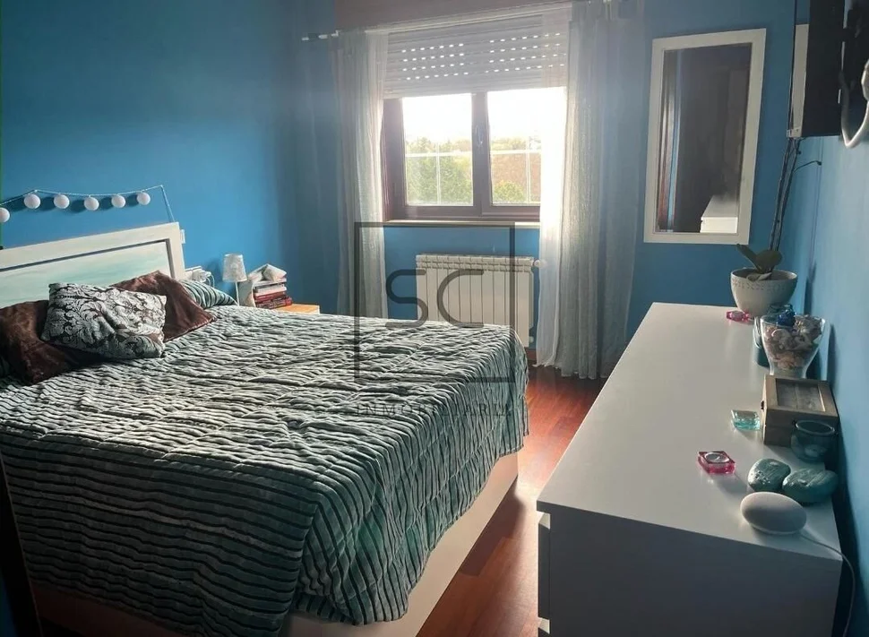 Piso con garaje y trastero en sta cecilia-narón