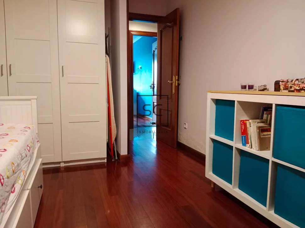 Piso con garaje y trastero en sta cecilia-narón