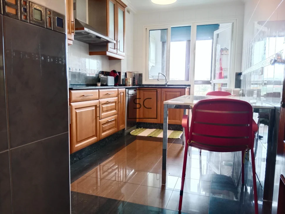 Piso con garaje y trastero en sta cecilia-narón