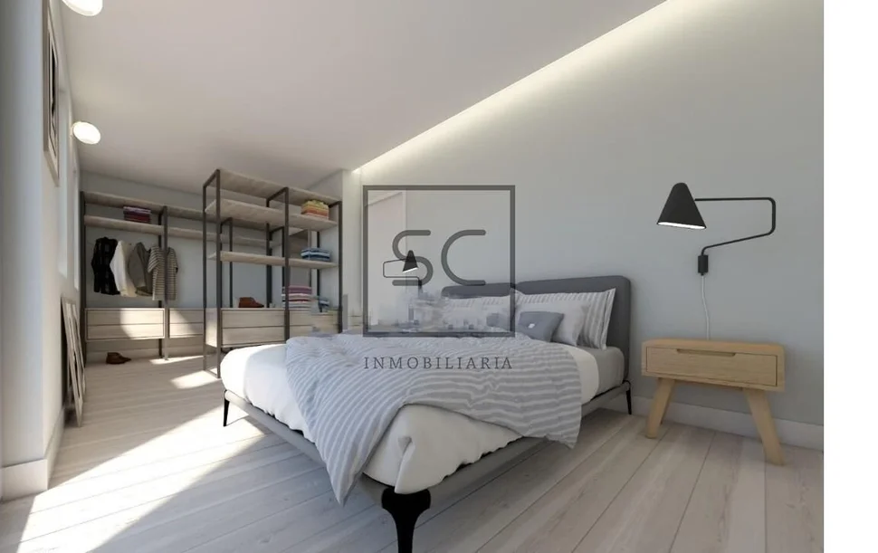 Piso con plaza de garaje, terraza y trastero en ferrol