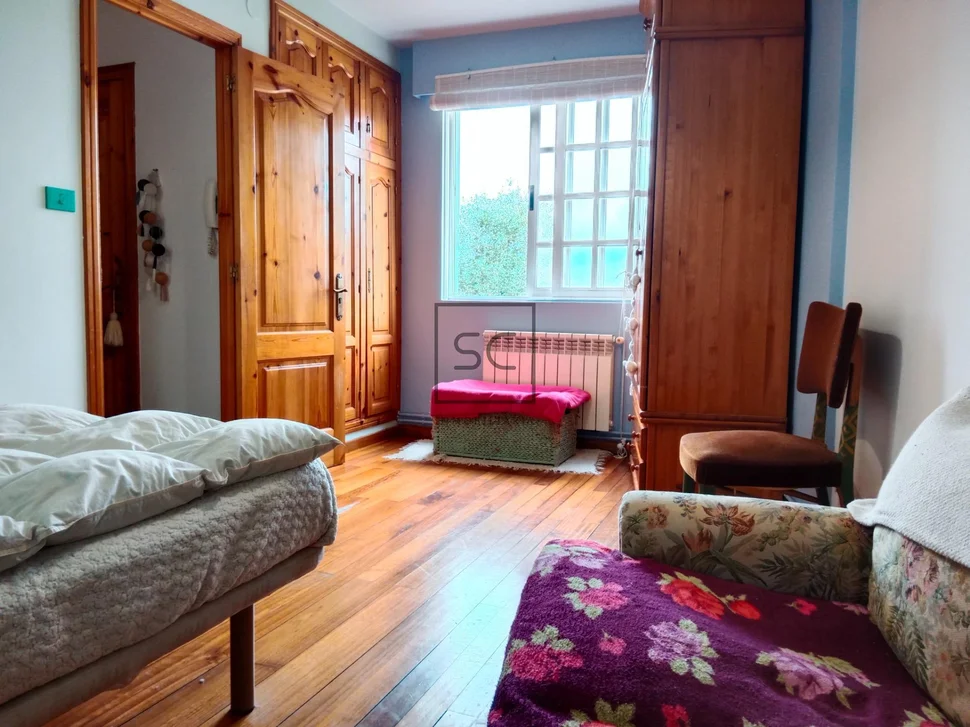 Pareado con jardin en cedeira