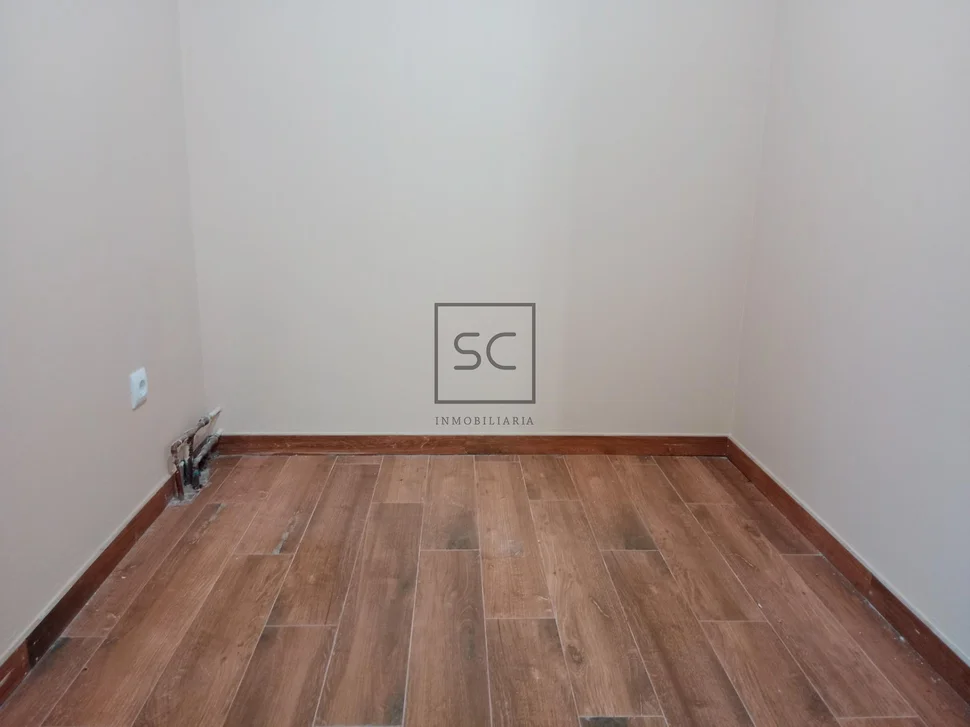 Pareado de piedra con finca en esteiro-cedeira