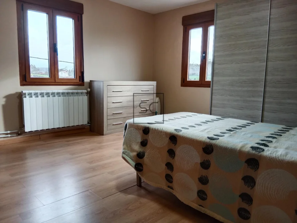 Pareado de piedra con finca en esteiro-cedeira