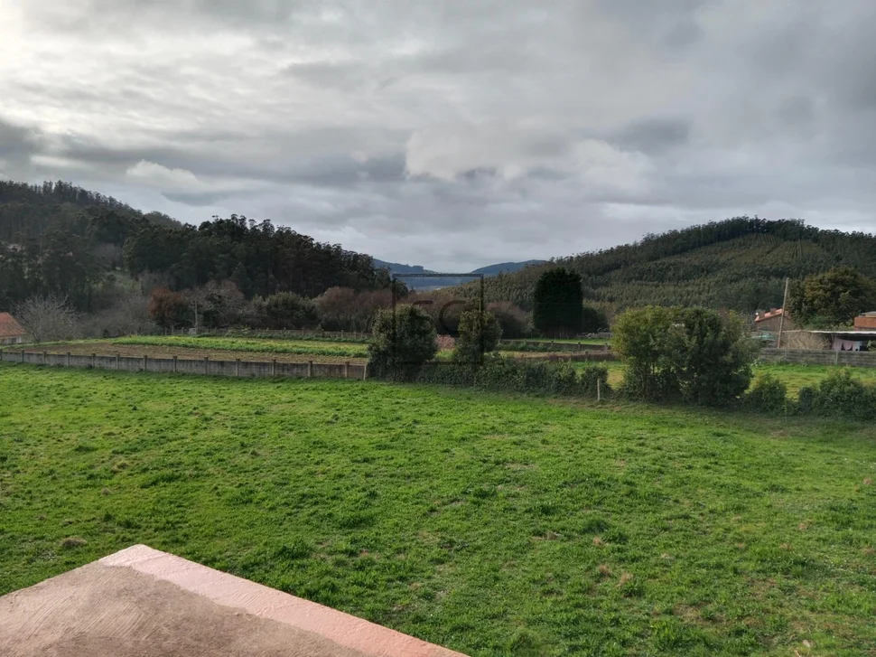 Pareado de piedra con finca en esteiro-cedeira