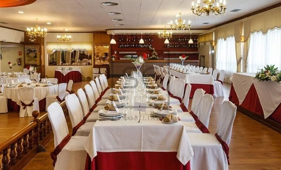 Sala de fiestas en o val-narón