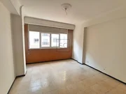 Piso con ascensor para reformar en el centro de ferrol