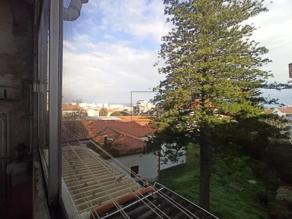 Piso con ascensor para reformar en el centro de ferrol